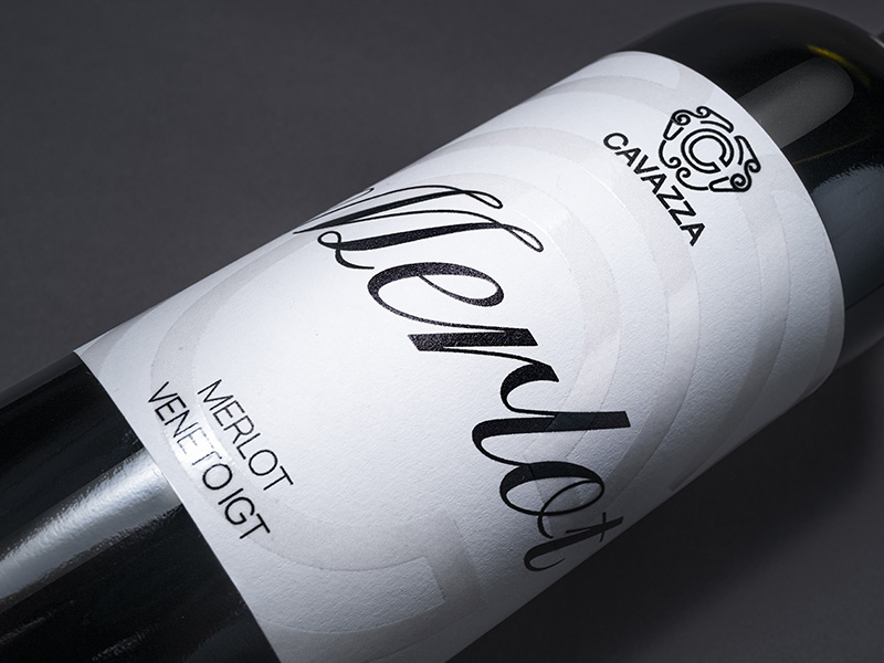 Testimoni della tipicità veneta, sono vini moderni ma con una lunga tradizione. Prodotti da un unico Vitigno, integrati nel nostro territorio e nella nostra storia, spiccano per la pulizia degli aromi varietali.